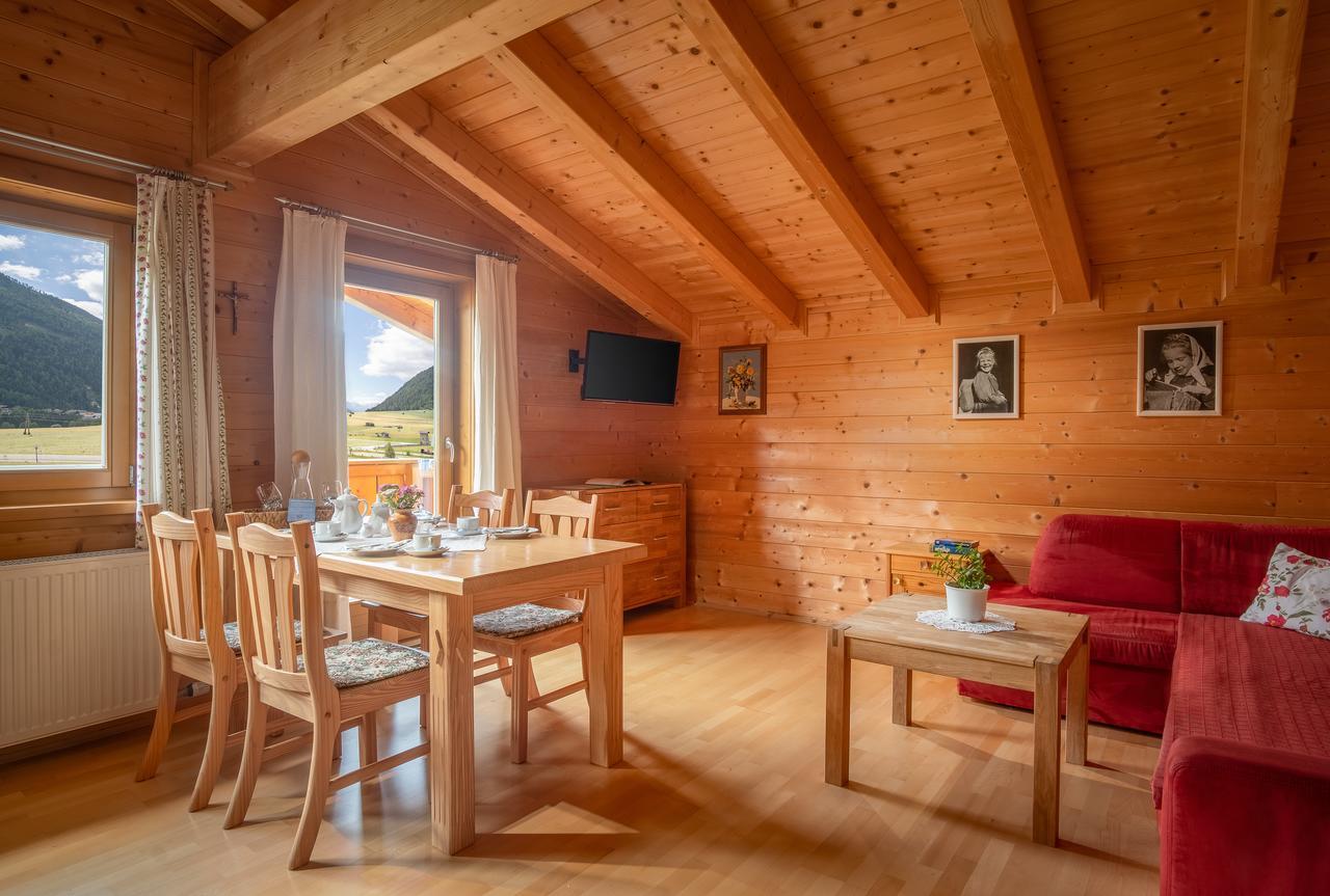 Appartamento Haus Panoramablick Kals-am Großglockner Esterno foto
